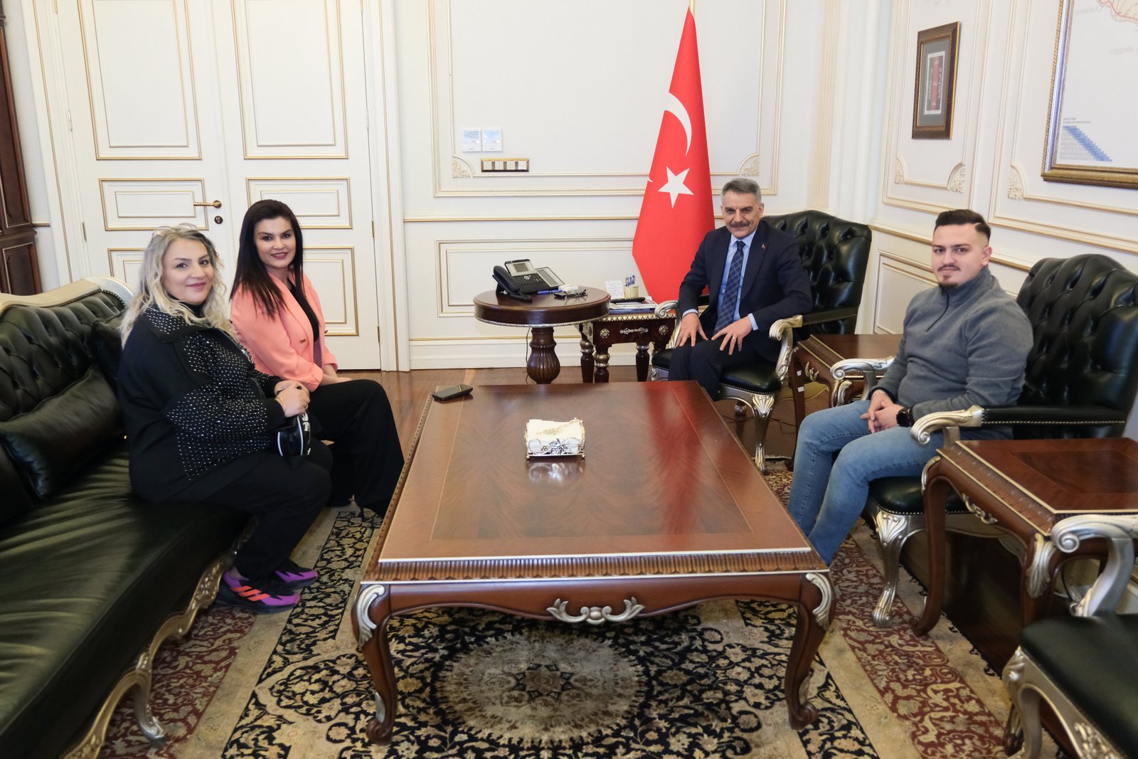 YOSİAD Yozgat Heyeti Vali Özkan İle Bir Araya Geldi