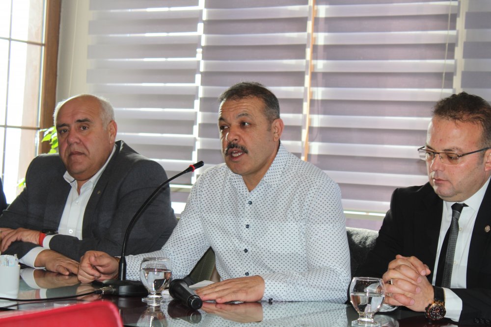 YOSİAD Başkanı Öztürk Gazetecilerle Bir Araya Geldi