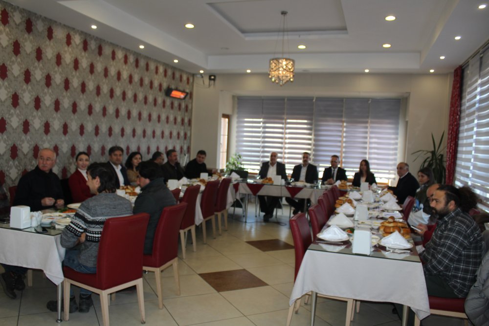 YOSİAD Başkanı Öztürk Gazetecilerle Bir Araya Geldi