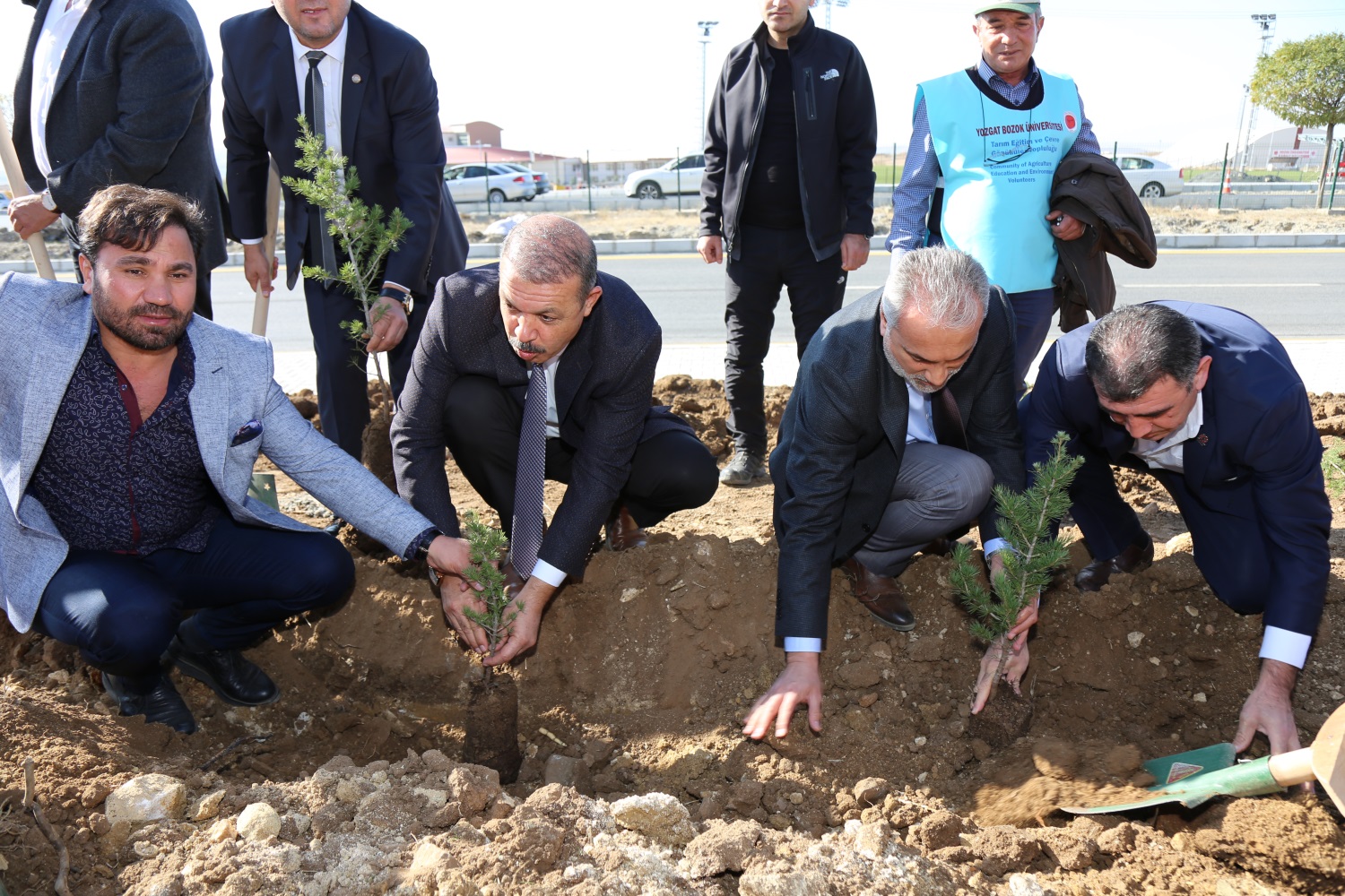 YOSİAD'tan Bozok Üniversitesi'ne Hatıra Ormanı